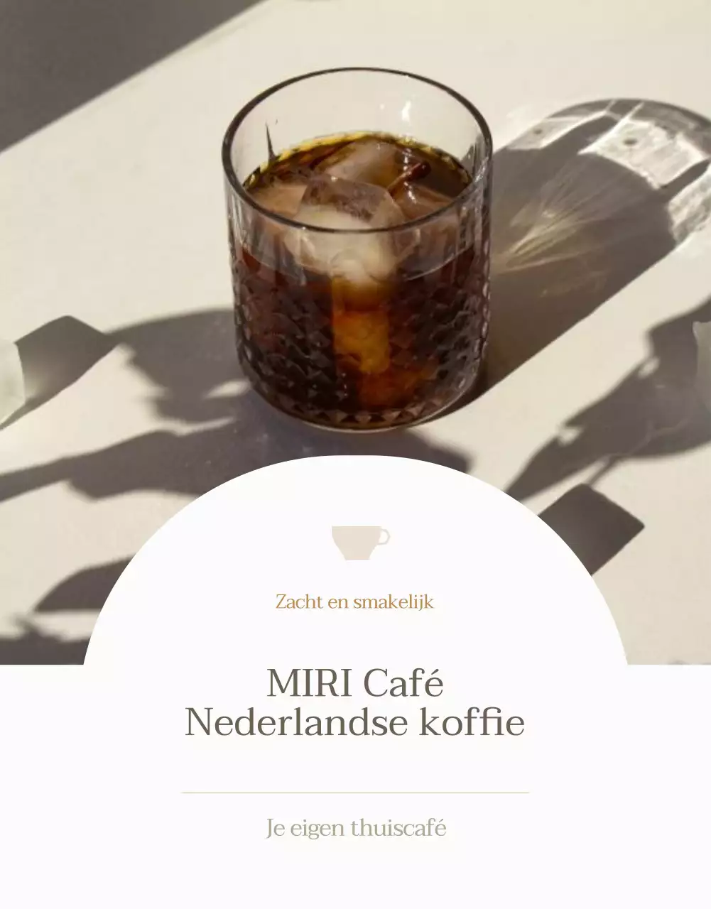 Moderne Nederlandse koffie in beige en ivoor uitgelegd