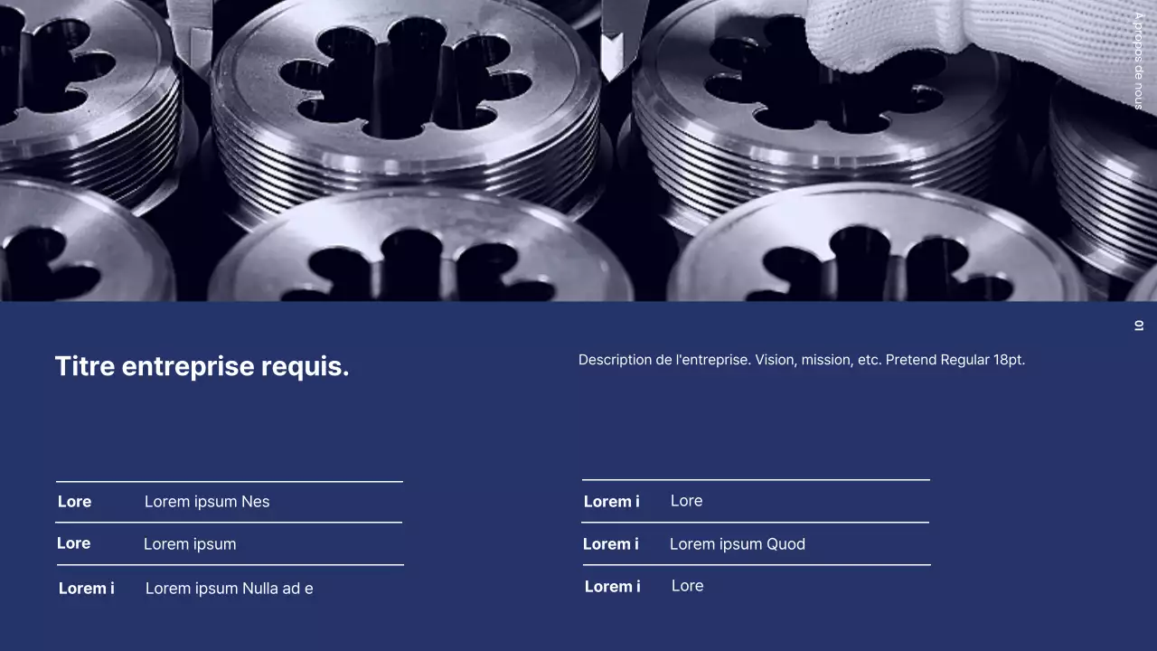 Lettre de motivation d'entreprise avec une usine moderne en noir et blanc et bleu marine