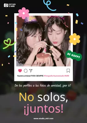 Anuncio de autoestudio en blanco y negro