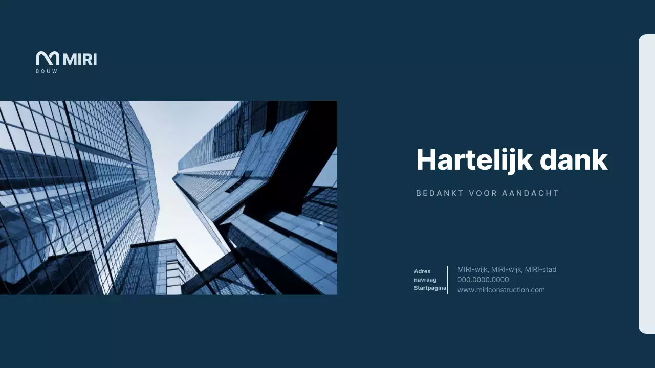 Een eenvoudig, marineblauw verslag van de tijdwaarneming van een bouwbedrijf