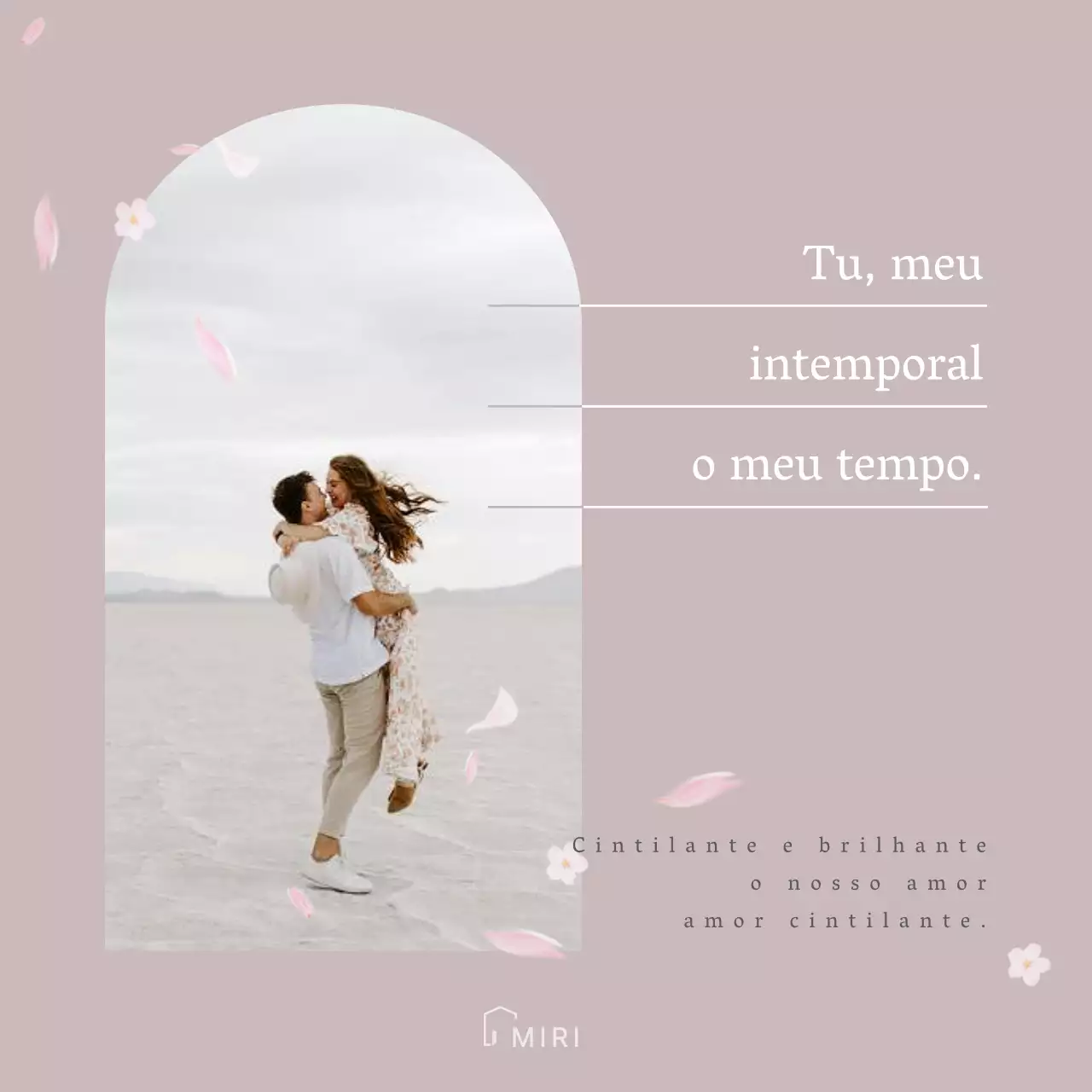 Um modelo simples e sentimental em cor-de-rosa para as suas mensagens escritas