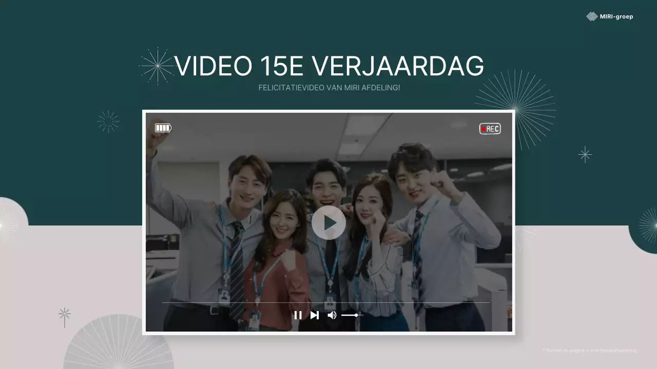 Een eenvoudige jubileumpresentatie in groen en beige