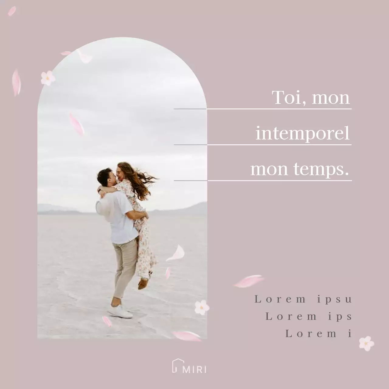 Un modèle simple et sentimental en rose pour vos travaux d'écriture