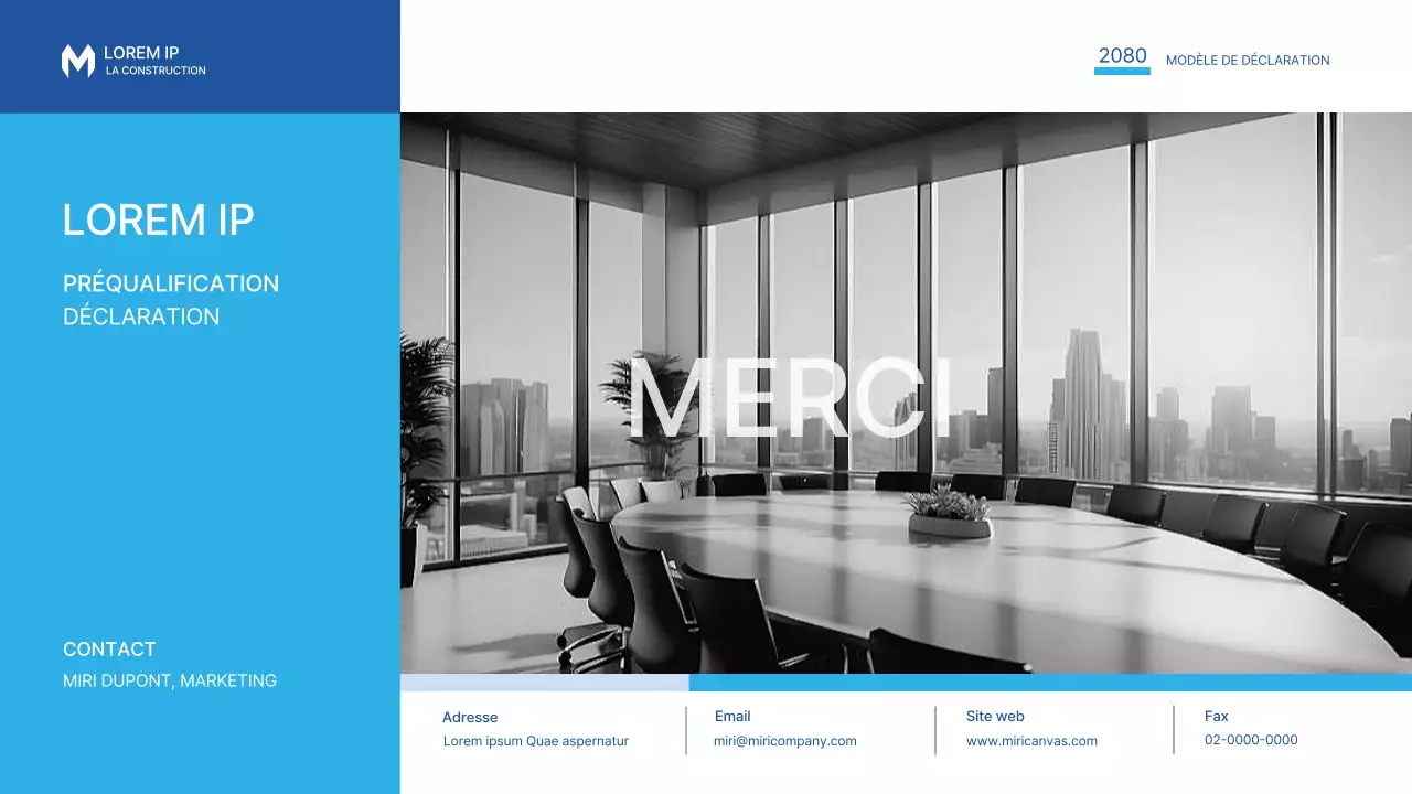 Une simple proposition d'invitation à la construction en bleu et bleu clair