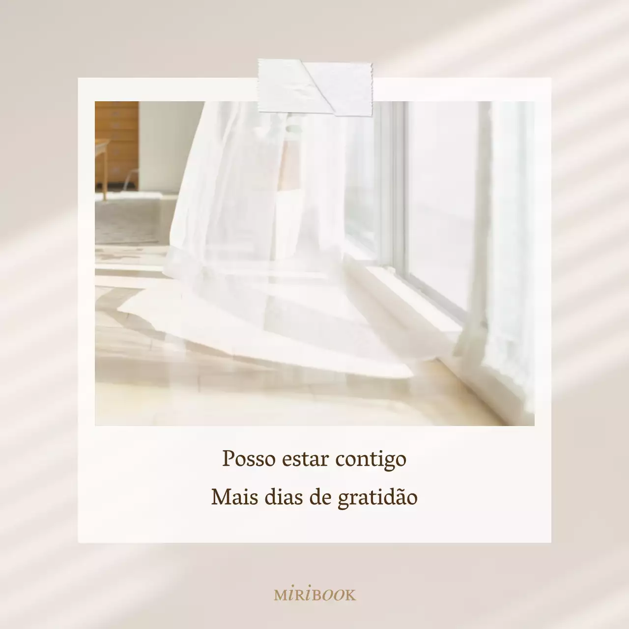 Um simples correio sentimental em bege e marfim