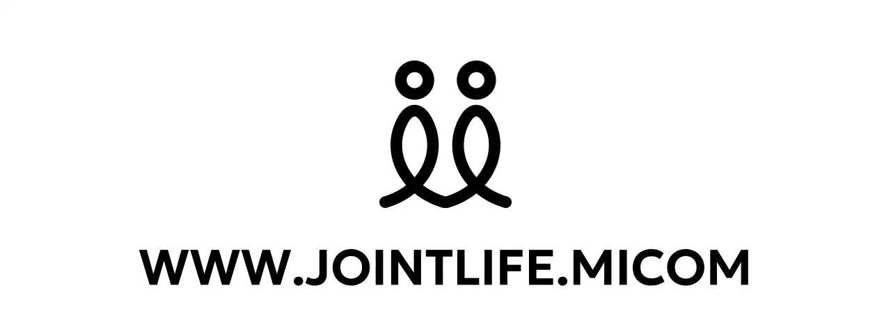 사람을 형상화한 로고와 가운데 정렬로 배치되어있는 서체 디자인