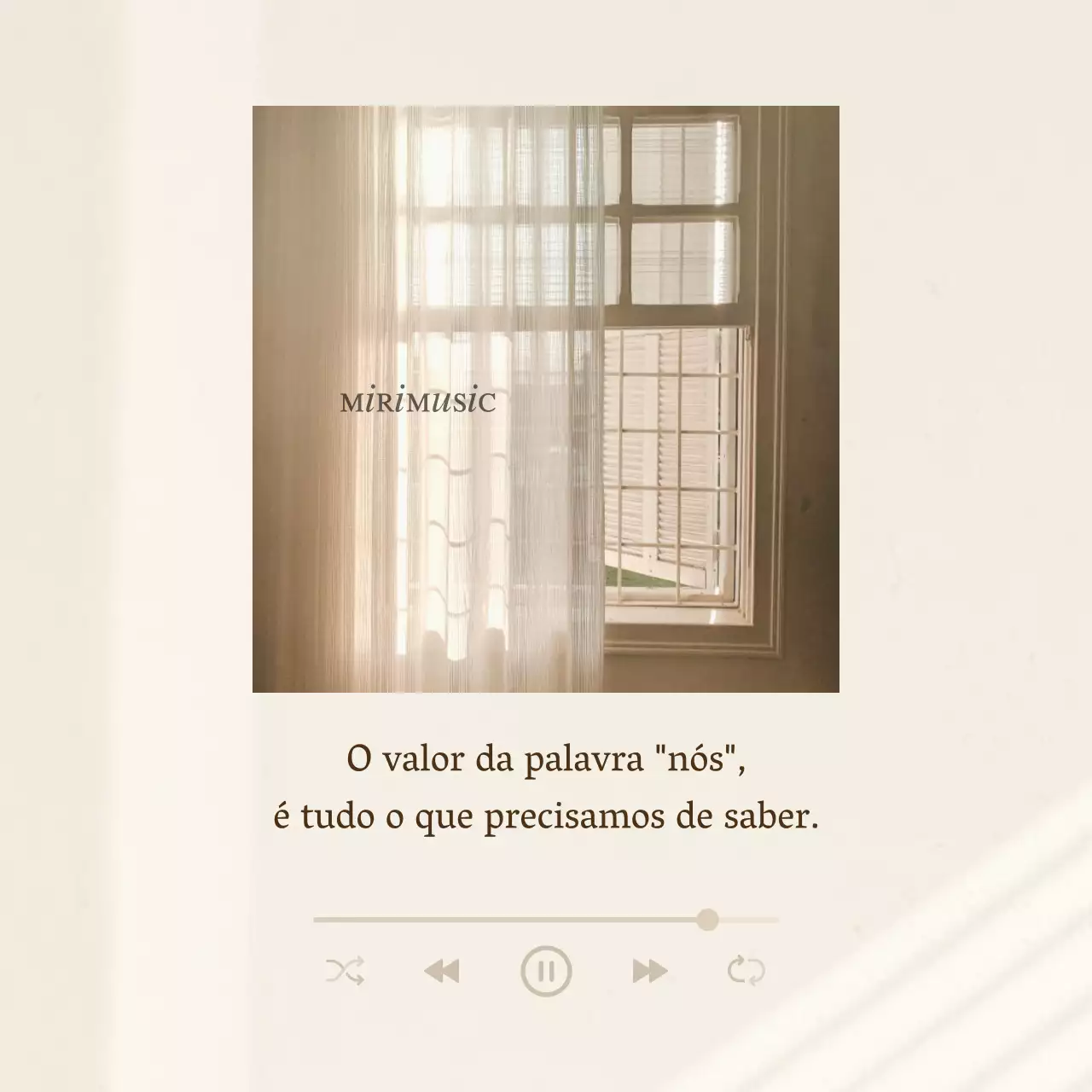 Um simples correio sentimental em bege e marfim