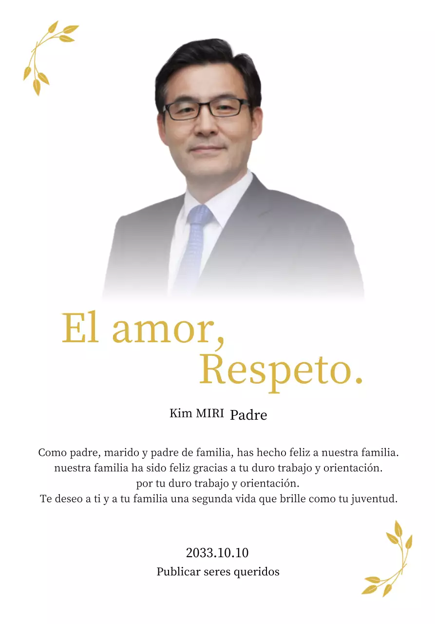 Una nota de agradecimiento estática y elegante para el Día de la Madre con pétalos dorados y una foto