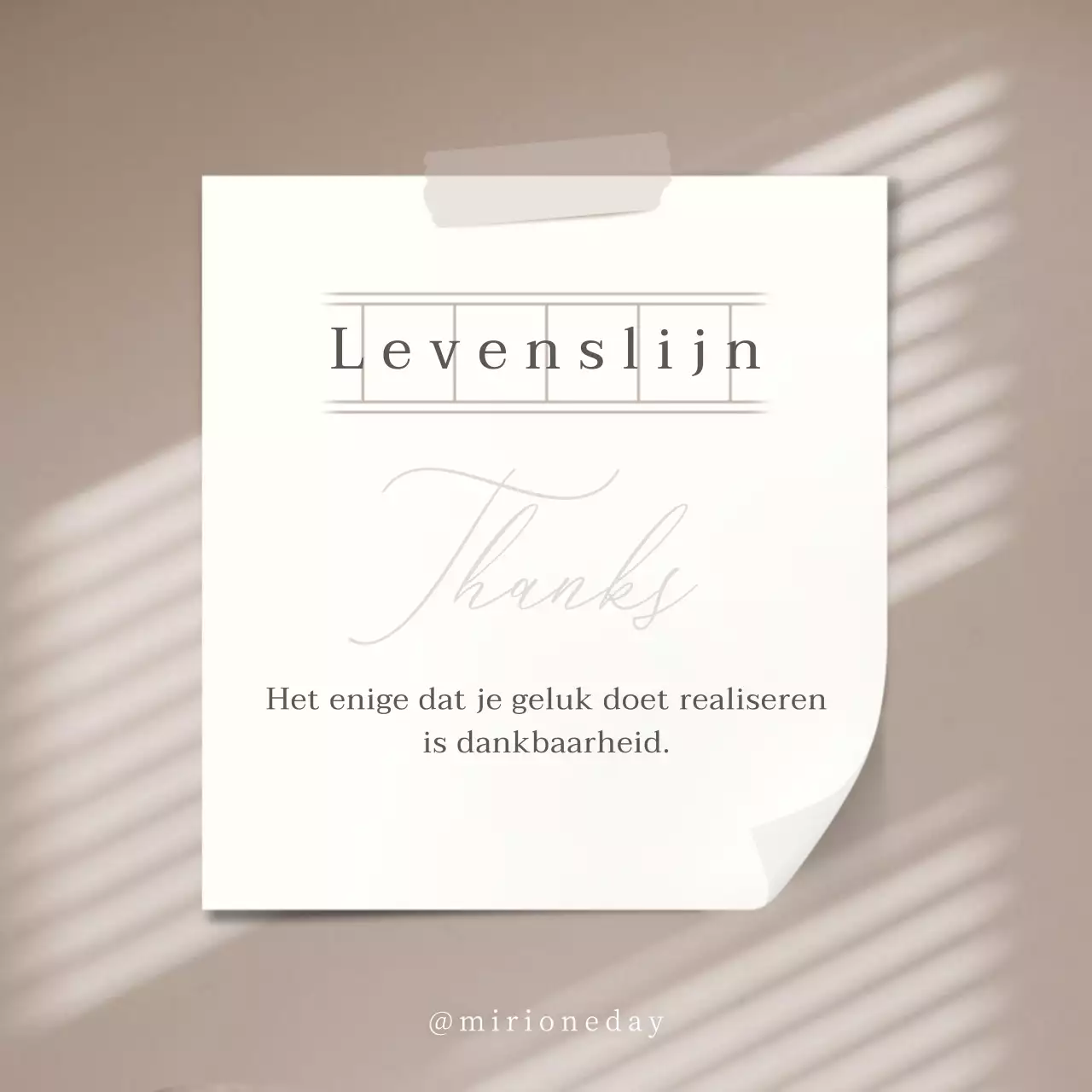 Eenvoudige sentimentele citaten in ivoor en bruine post