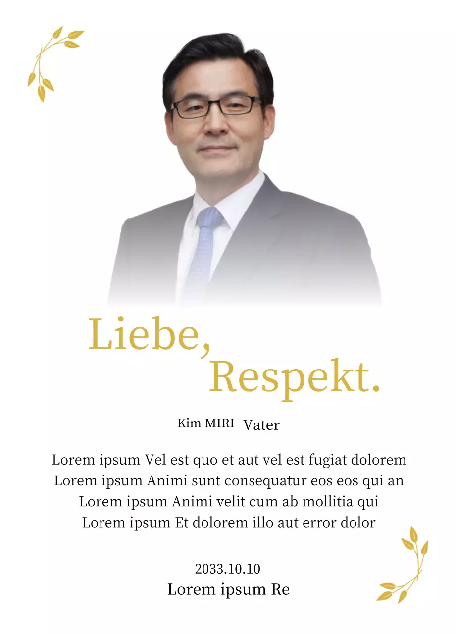 Eine statische, stilvolle Dankeskarte zum Muttertag mit goldenen Blütenblättern und einem Foto