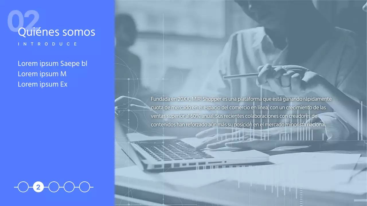 Sencilla propuesta de colaboración con influencers en azul y blanco