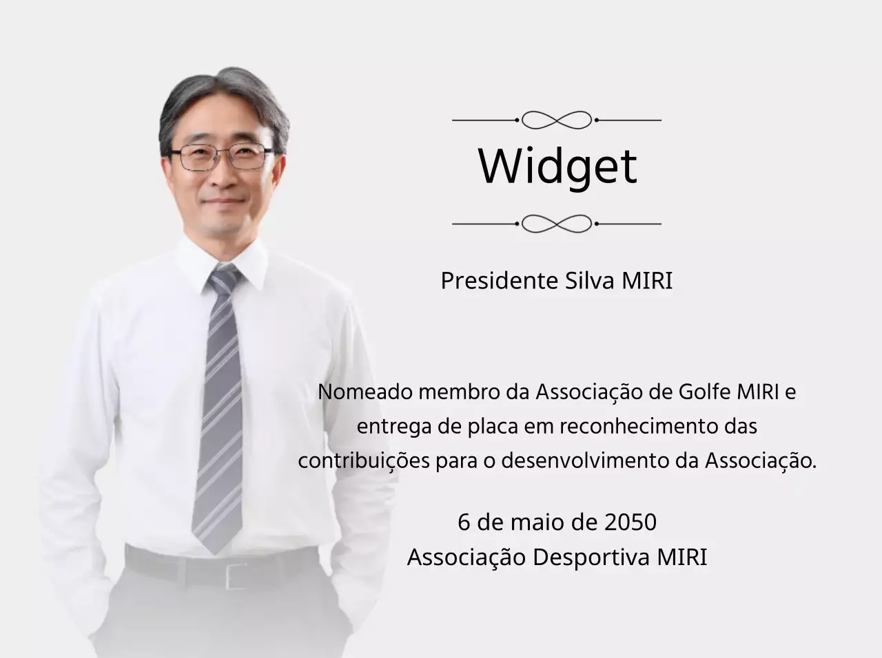Uma placa encomendada de aspeto elegante com adornos e fotografias
