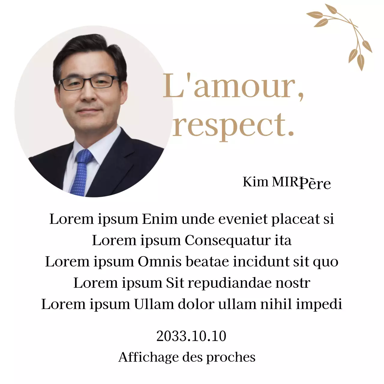 Un mot de remerciement statique et élégant pour la fête des mères avec des pétales dorés et une photo