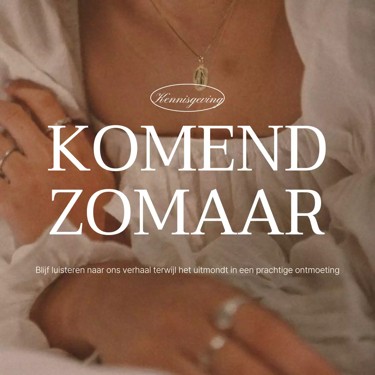 Promoot een trendy feed voor sociale-mediamarketing in roze en ivoorkleurig