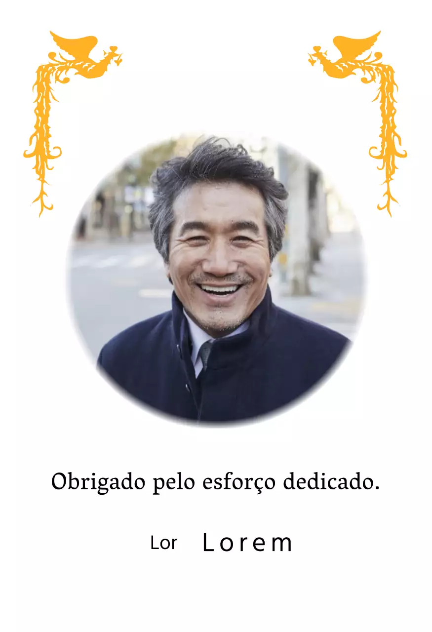 Um desenho de reforma com uma ilustração colorida de uma fénix e uma fotografia circular.