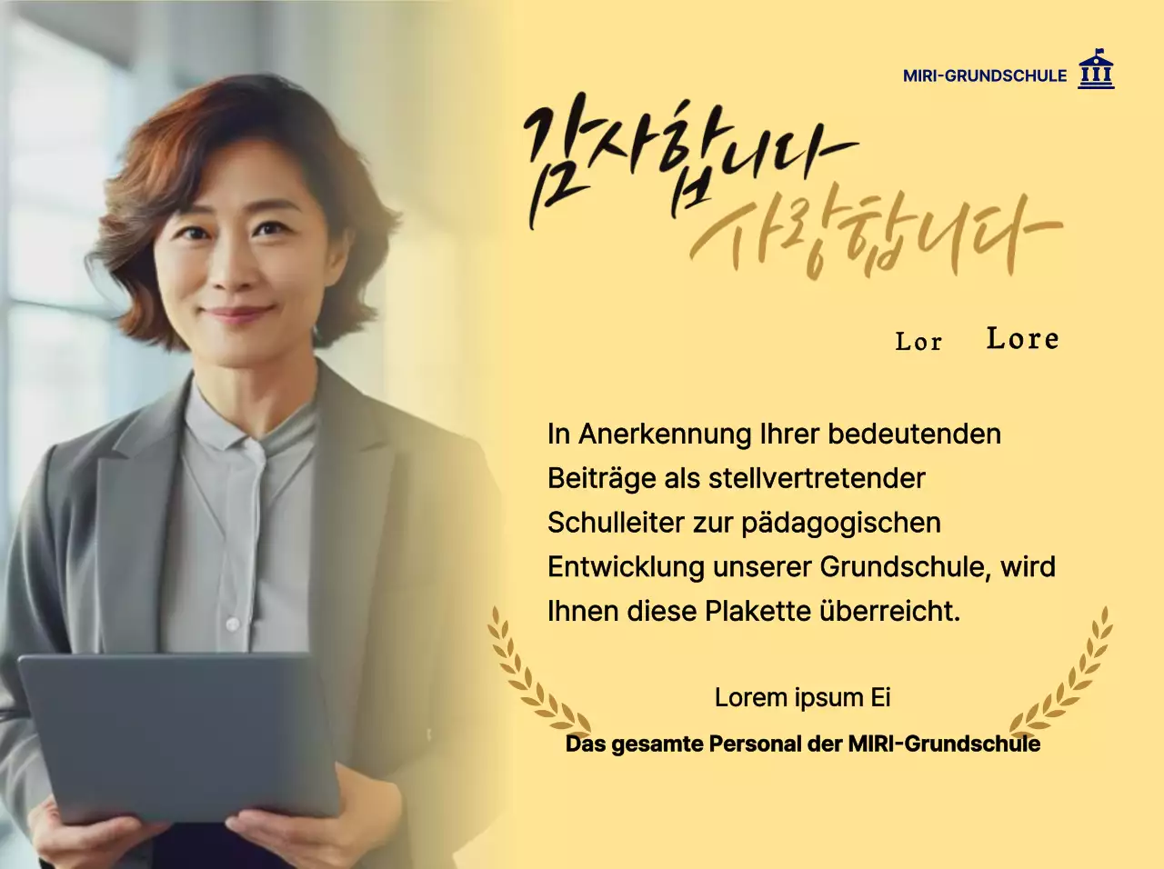 Eine stilvolle Danksagungstafel mit Lorbeerkranz, kreisförmigem Foto und Kalligraphie.