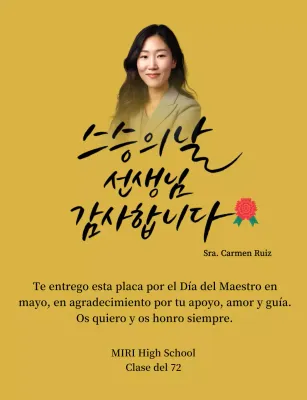 Colorida nota de agradecimiento por el Día del Profesor con ilustración de clavel, caligrafía y foto