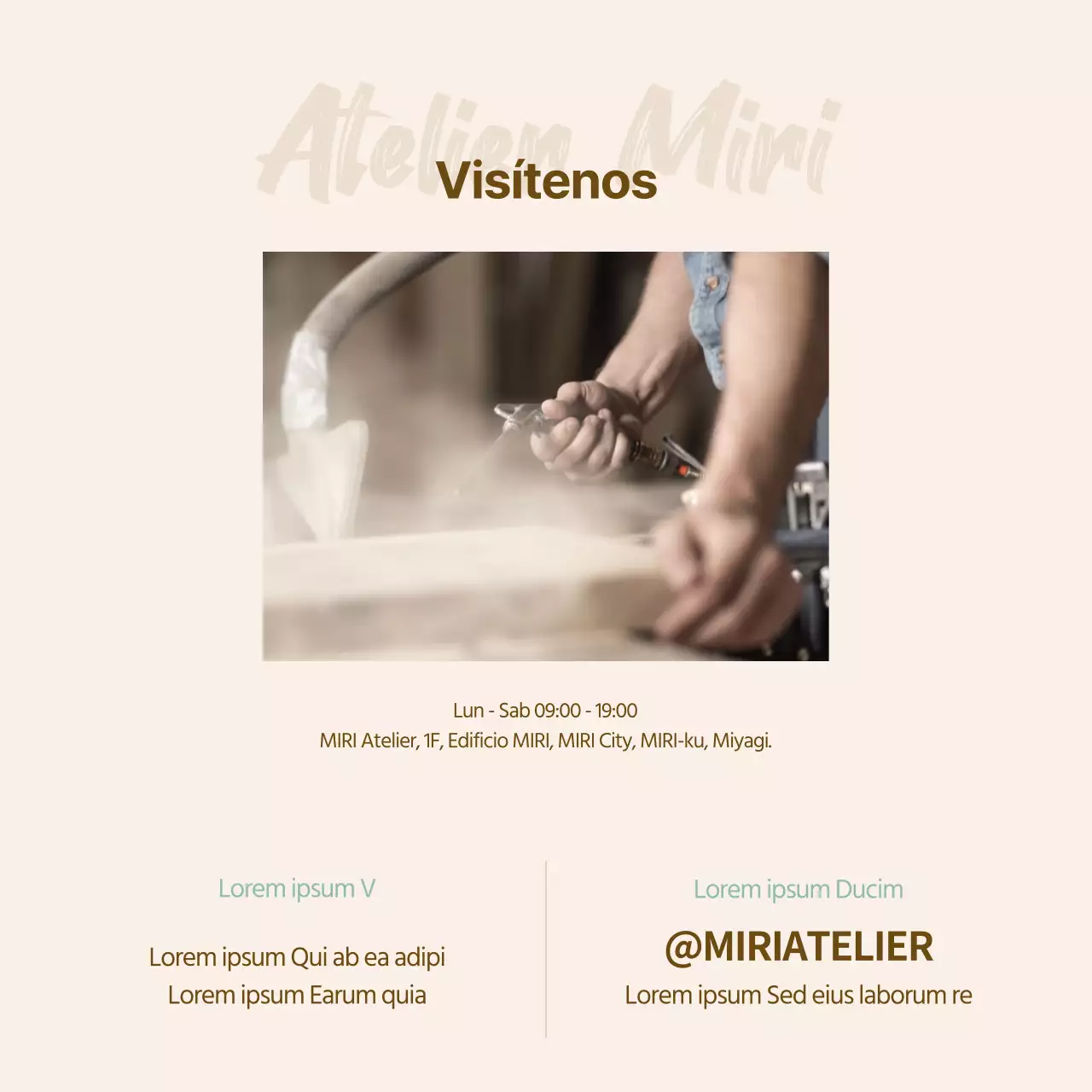 Un sencillo puesto de promoción de talleres en beige y verde