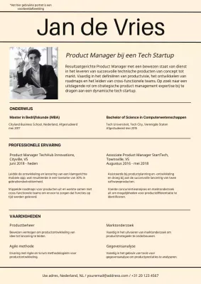 Bruin en Zwart Eenvoudig Portfolio Productmanager