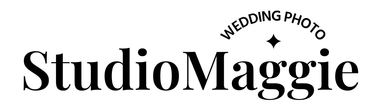 Elegant design with curved crests as decoration