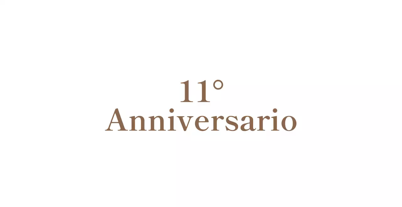 Mazze da golf con scrittura in oro e marrone per un tocco di classe