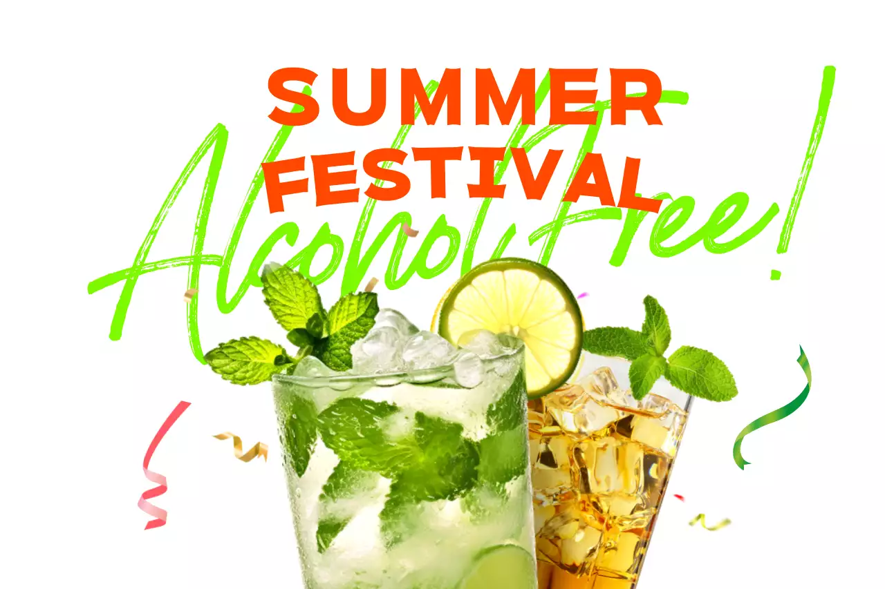 여름 페스티벌 컨셉의 음료와 레터링 문구