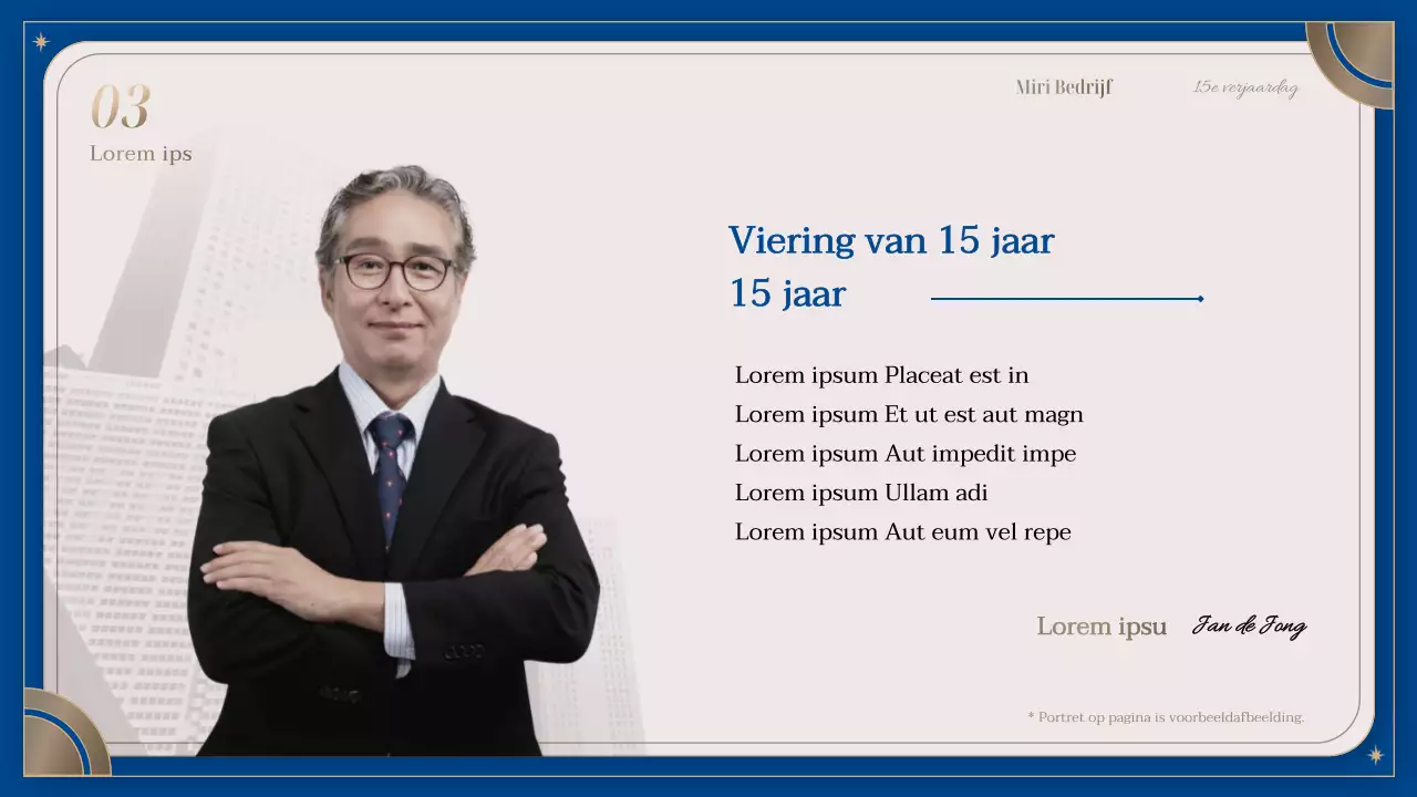 Aankondiging van een luxueus bedrijfsjubileumfeest in marineblauw en goud