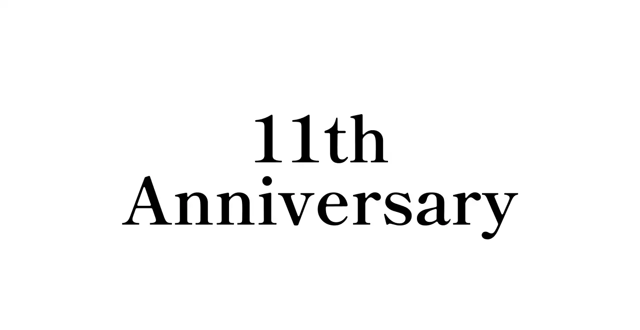 Golf clubs with cursive and a classy look