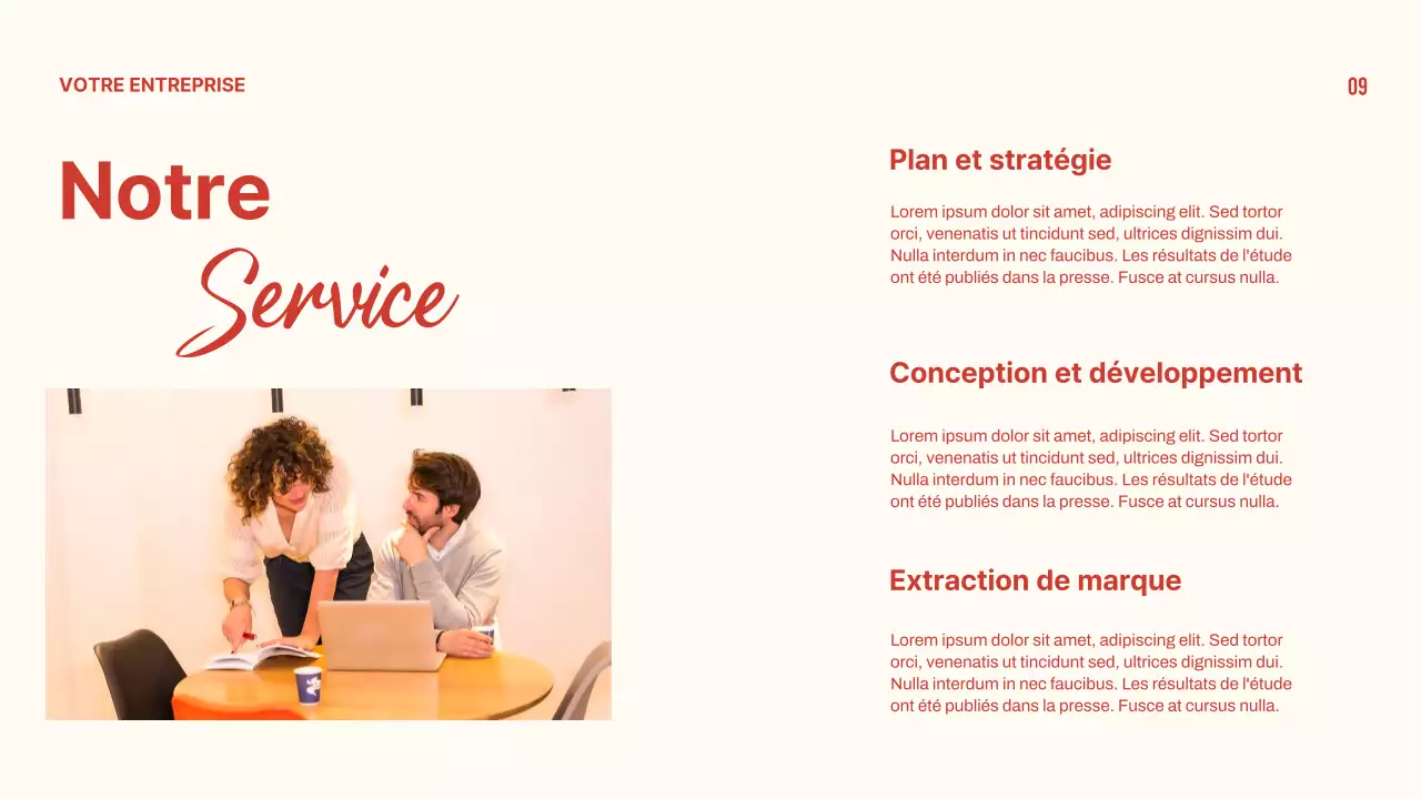 Présentation minimale de profil d'entreprise rouge et beige