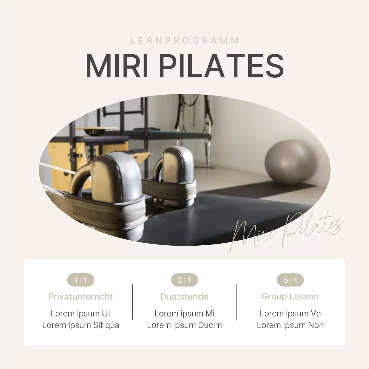 Ein Leitfaden für das moderne Pilates-Kursprogramm in Beige und Elfenbein