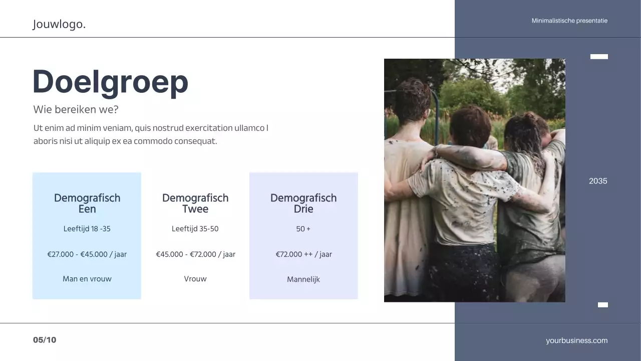 Wit Blauw Minimaal Eenvoudig Marketingplan Strategie