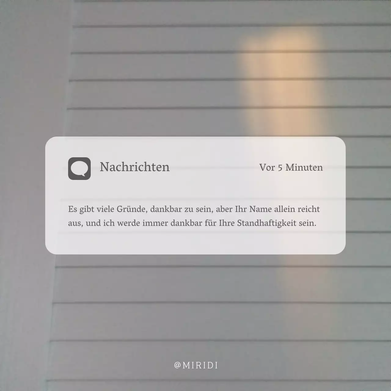 Minimalistische Danksagungen in Grau und Schwarz fördern