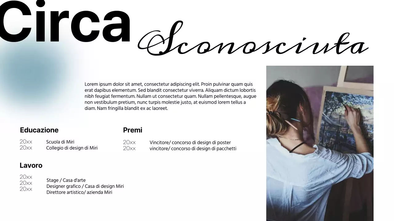 Portfolio del designer grafico semplice in bianco e blu cielo