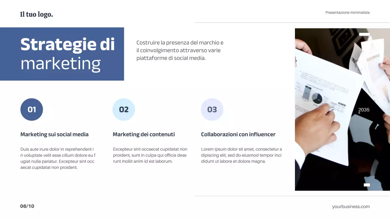 Bianco Blu Minimo Semplice Piano di Marketing Strategico