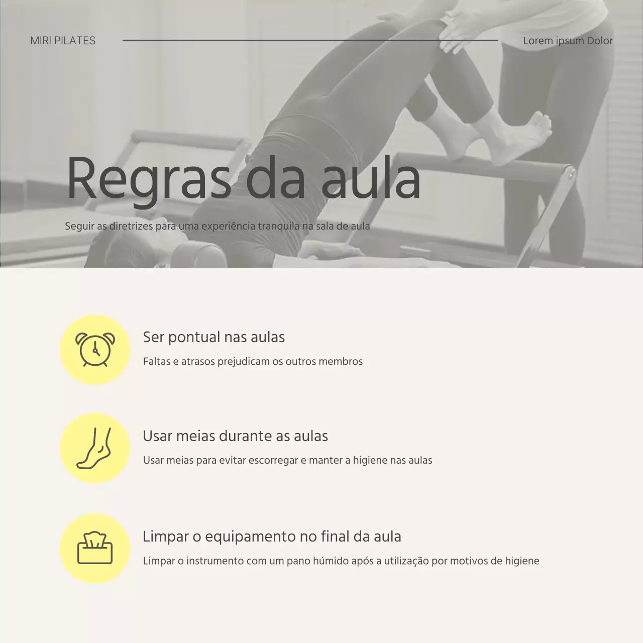 Aula de Pilates moderna em bege e amarelo com uma nota de aviso