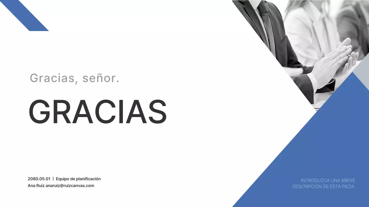 Un sencillo informe corporativo en azul y azul claro