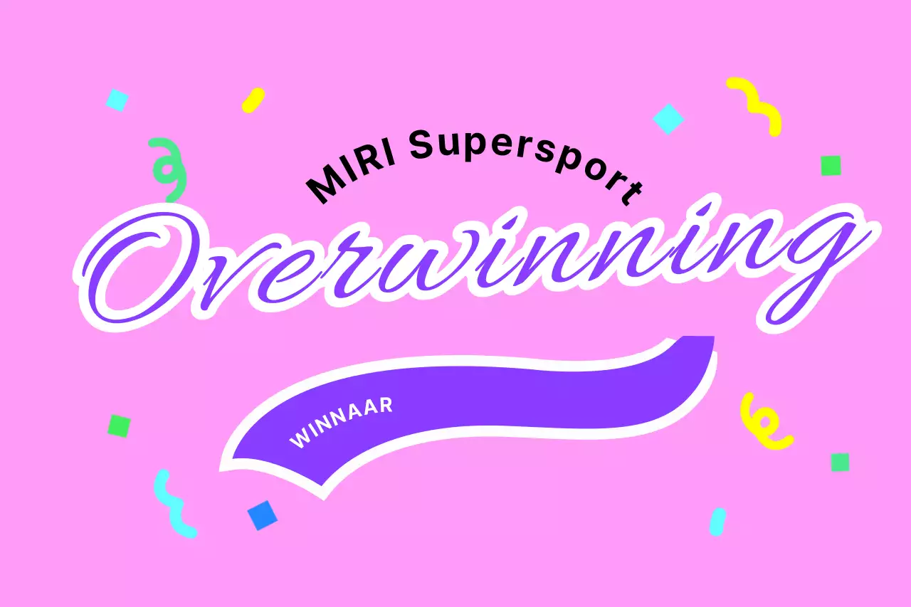 Sportdag met kleurrijke fanfare vuurwerk en gejuich