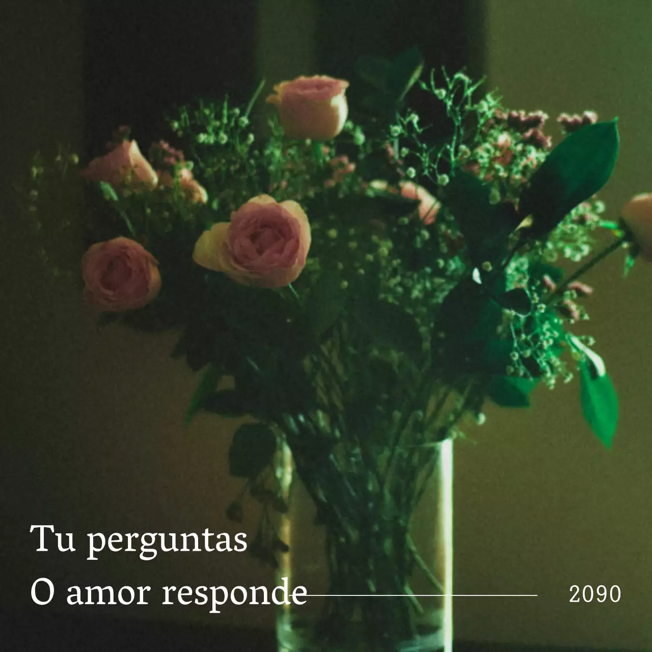 Um post com uma frase de amor moderna, em branco e azul-celeste