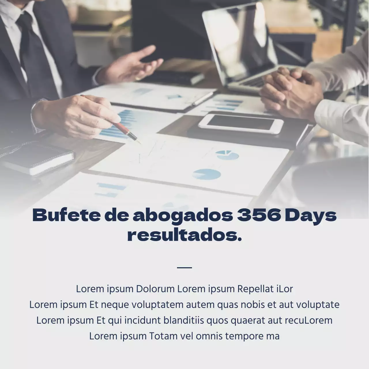 Un sencillo puesto de abogado en azul marino y marrón