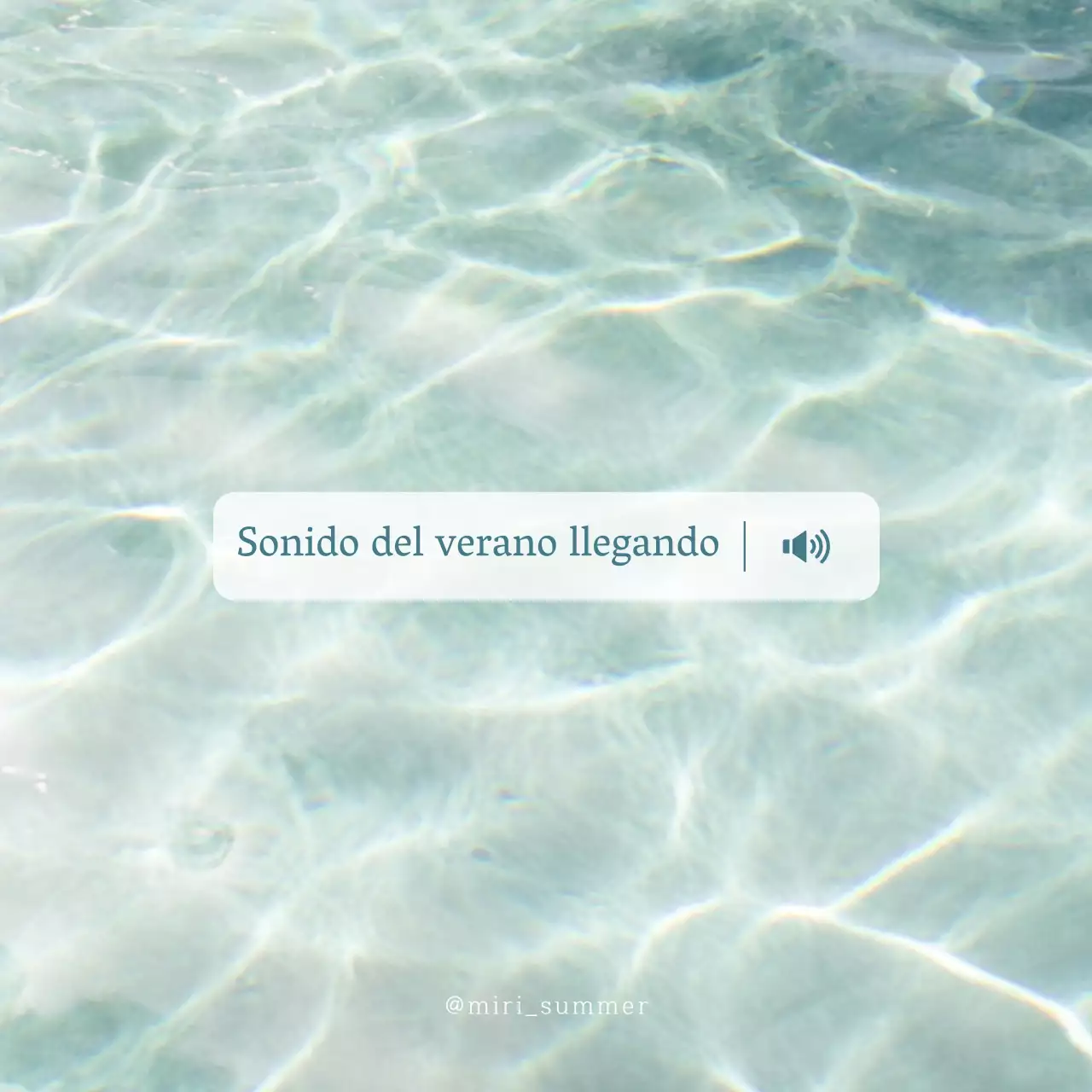 Sencillo recordatorio veraniego de la playa en azul y blanco