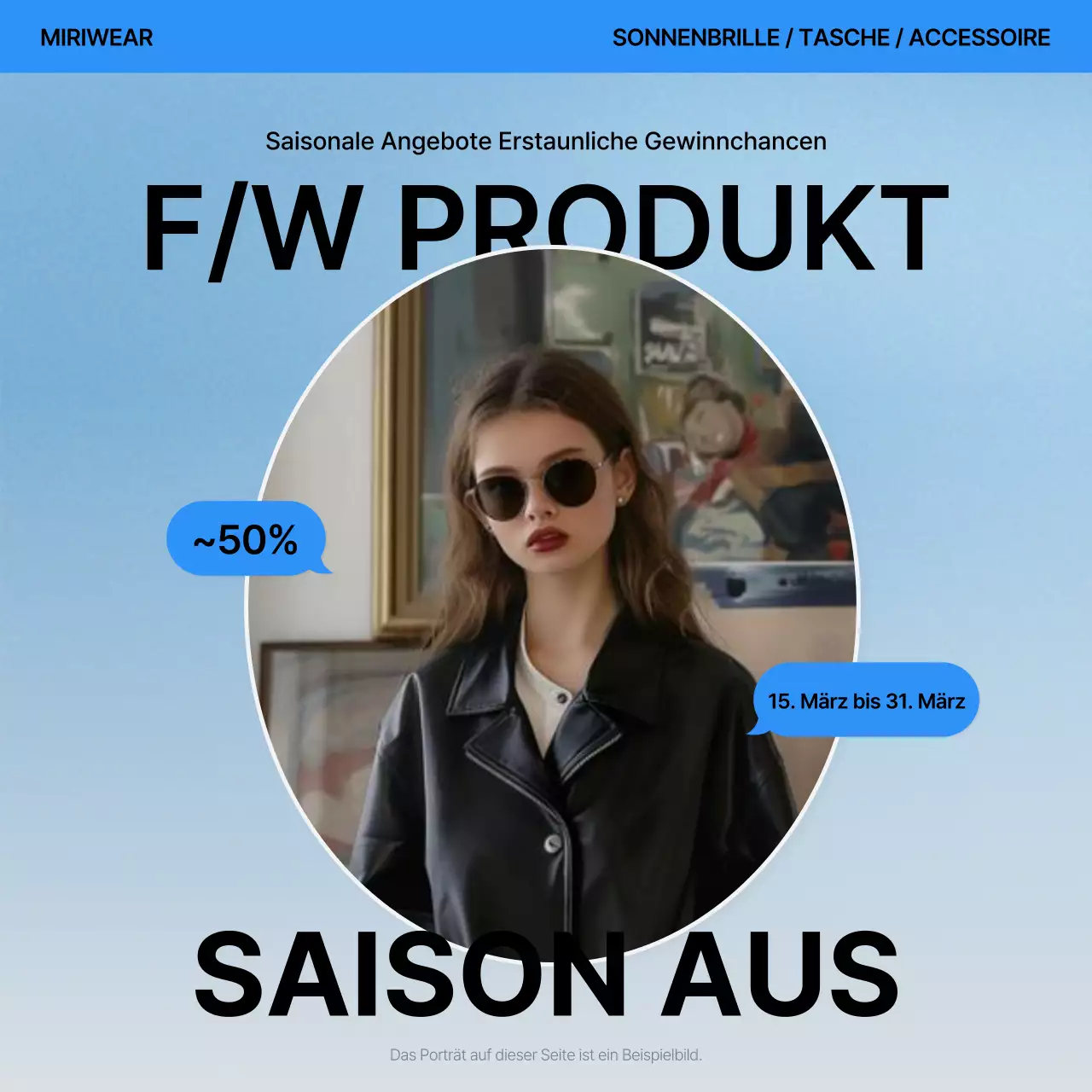 Eine trendige Modehülle in Blau und Weiß