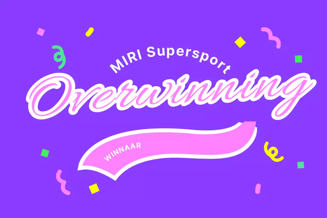 Sportdag met kleurrijke fanfare vuurwerk en gejuich