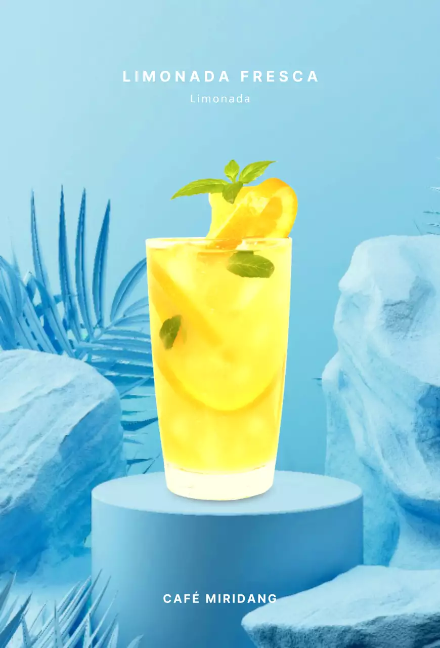 Limonada sobre um fundo tropical azul