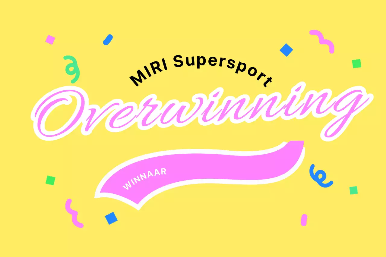 Sportdag met kleurrijke fanfare vuurwerk en gejuich