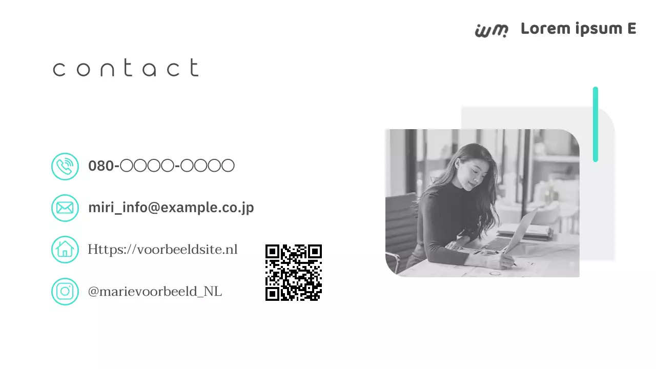 Een eenvoudig portfolio voor freelance schrijvers in wit