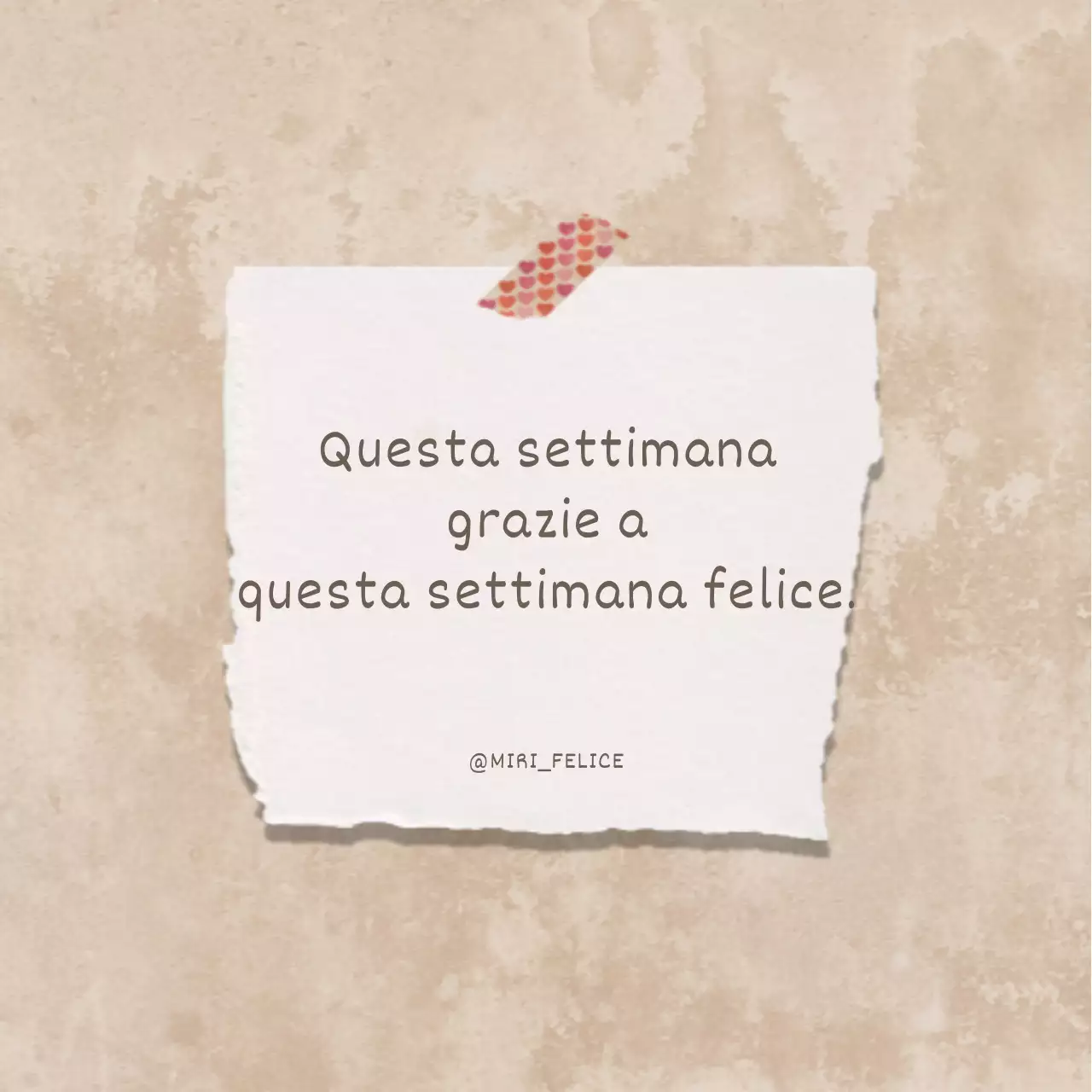 Un semplice post di gratitudine in bianco e marrone