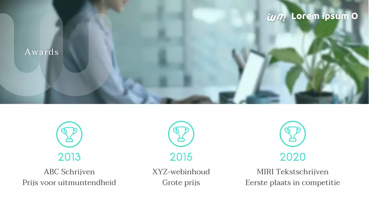 Een eenvoudig portfolio voor freelance schrijvers in wit