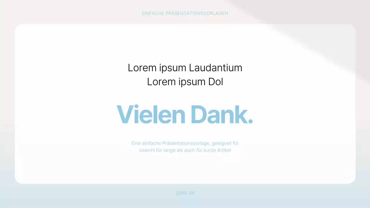 Einfacher Präsentationsvorschlag in Hellblau und Weiß