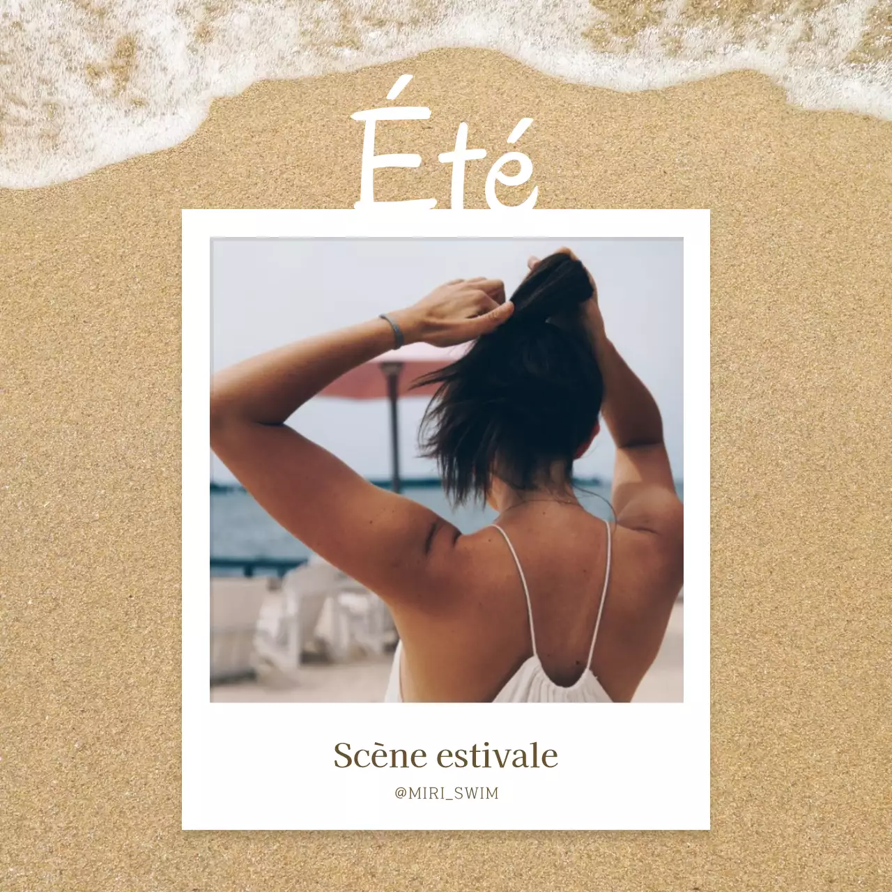 Un simple poteau d'album encadré en beige et blanc sur le thème de la mer en été