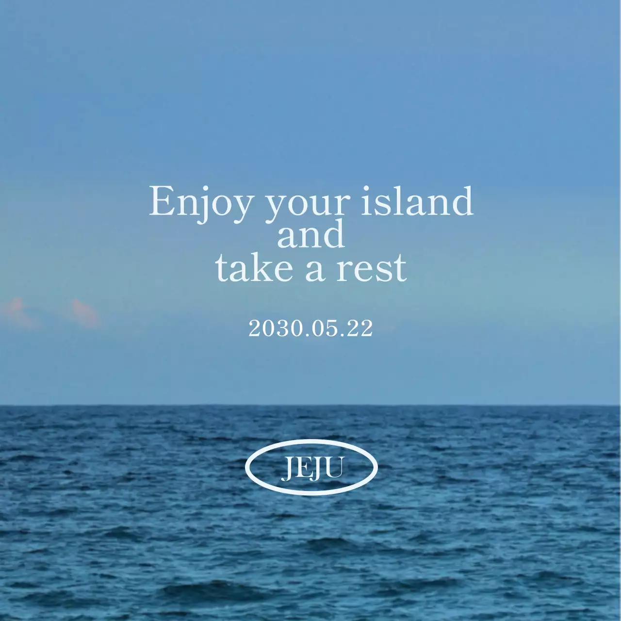 Merancang produk wisata teks emosional dengan foto laut yang menenangkan dan emosional sebagai latar belakang